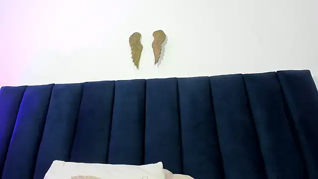 Anette  online show from June 2026 12:44:02 PM