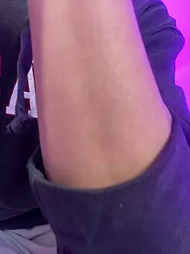 DereckCooperr online show from February 2026 10:04:01 PM