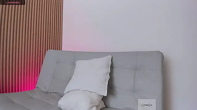 susan  hills online show from March 2025 03:30:02 PM