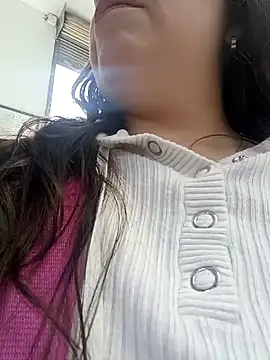 Snapshot of seherlatin chatting on March 2025 08:54:01 PM seherlatin online show from March 2025 08:54:01 PM