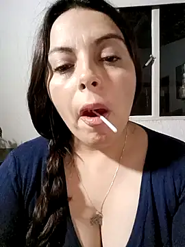 Snapshot of seherlatin chatting on March 2025 01:23:01 AM seherlatin online show from March 2025 01:23:01 AM