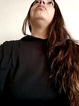 Snapshot of seherlatin chatting on March 2025 08:54:01 PM seherlatin online show from March 2025 08:54:01 PM