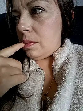 Snapshot of seherlatin chatting on October 2025 05:12:01 PM seherlatin online show from October 2025 05:12:01 PM