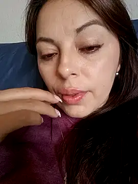 Snapshot of seherlatin chatting on October 2025 03:56:02 PM seherlatin online show from October 2025 03:56:02 PM