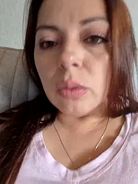 Snapshot of seherlatin chatting on December 2025 02:15:01 PM seherlatin online show from December 2025 02:15:01 PM