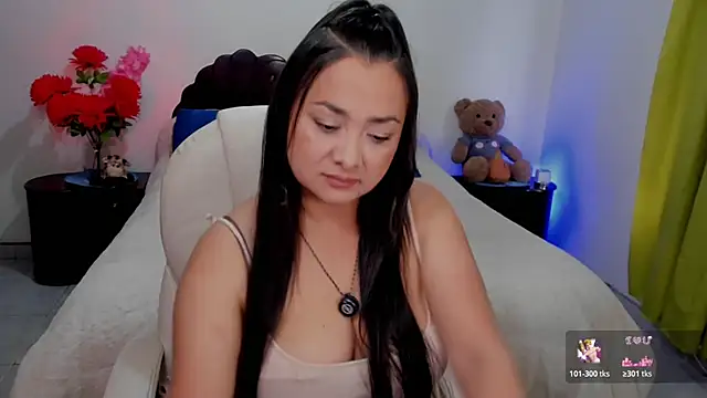 Snapshot of emilydolshe2 chatting on February 2026 02:02:01 PM emilydolshe2 online show from February 2026 02:02:01 PM