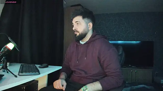 Snapshot of Eduu2322 chatting on January 2025 11:11:01 PM Eduu2322 online show from January 2025 11:11:01 PM