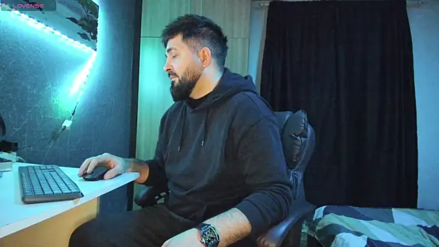 Snapshot of Eduu2322 chatting on February 2025 10:18:02 PM Eduu2322 online show from February 2025 10:18:02 PM