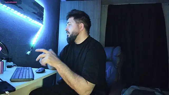 Snapshot of Eduu2322 chatting on March 2025 10:38:01 PM Eduu2322 online show from March 2025 10:38:01 PM