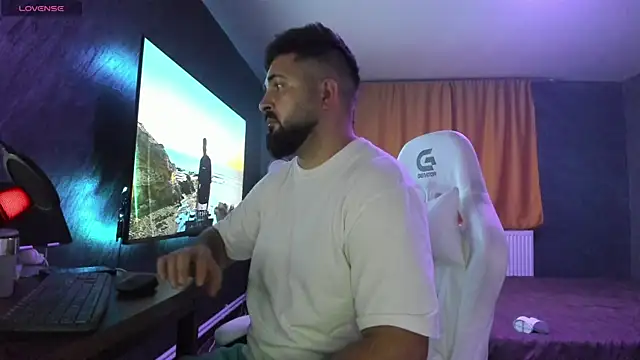 Snapshot of Eduu2322 chatting on November 2025 10:23:01 PM Eduu2322 online show from November 2025 10:23:01 PM