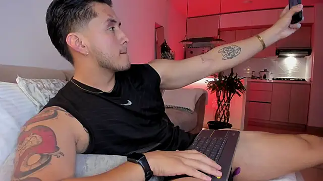 Snapshot of Chriskyle_ chatting on October 2025 12:25:01 AM Chriskyle  online show from October 2025 12:25:01 AM