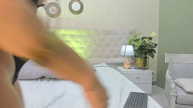 Snapshot of thecrazyadamss_ chatting on January 2025 01:16:02 PM thecrazyadamss online show from January 2025 01:16:02 PM