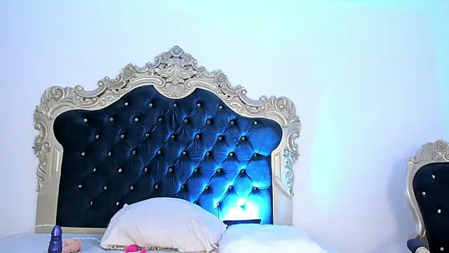 Snapshot of thecrazyadamss_ chatting on October 2025 04:02:02 AM thecrazyadamss online show from October 2025 04:02:02 AM