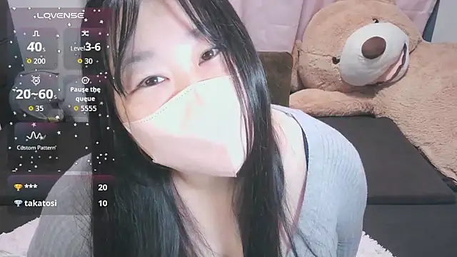 Snapshot of yuinyan3150 chatting on February 2026 01:00:02 PM yuinyan3150 online show from February 2026 01:00:02 PM