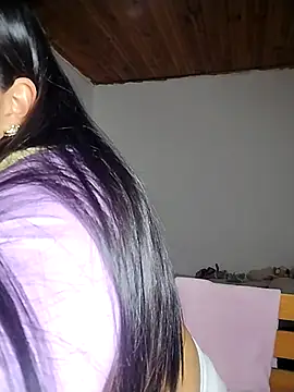 KATYGONZALEZ online show from May 2026 10:50:03 PM