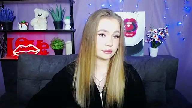 Snapshot of StacyYellig chatting on March 2025 11:42:01 PM StacyYellig online show from March 2025 11:42:01 PM