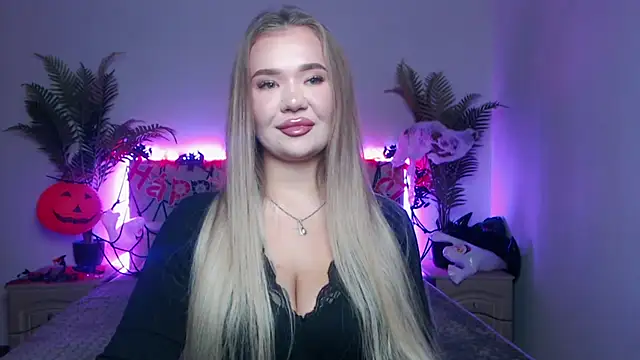 Snapshot of StacyYellig chatting on November 2025 08:33:02 PM StacyYellig online show from November 2025 08:33:02 PM