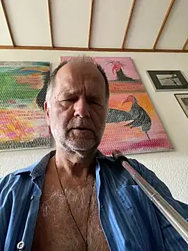 artXhibitor online show from May 2026 06:54:02 AM