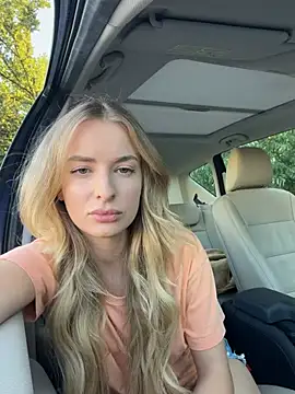 Snapshot of EvieEvans chatting on July 2026 04:53:02 PM EvieEvans online show from July 2026 04:53:02 PM