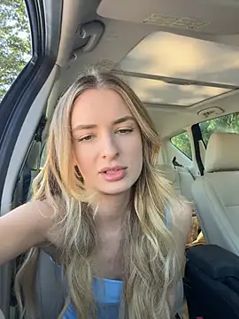 Snapshot of EvieEvans chatting on July 2026 02:19:01 PM EvieEvans online show from July 2026 02:19:01 PM