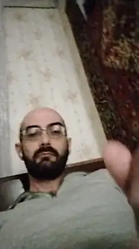 Snapshot of ArsenSavas chatting on December 2025 07:52:01 PM ArsenSavas online show from December 2025 07:52:01 PM