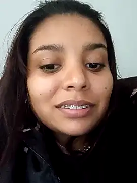 stefanie010 online show from December 2024 08:25:01 PM