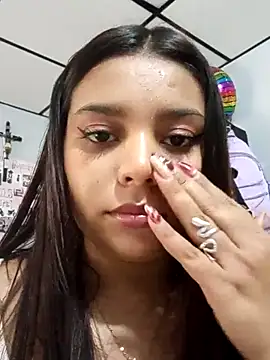 stefanie010 online show from September 2025 07:03:01 PM