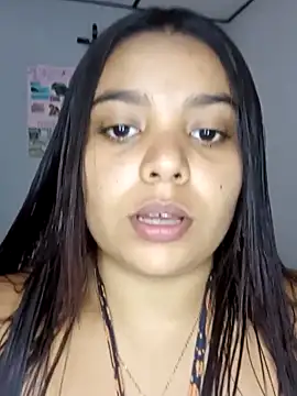 stefanie010 online show from October 2025 05:47:03 PM