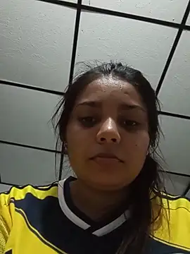 stefanie010 online show from May 2026 11:18:01 AM
