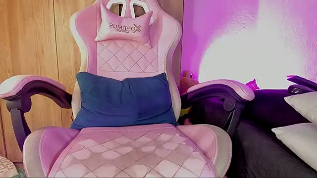 emily lady20 online show from February 2025 09:58:01 AM