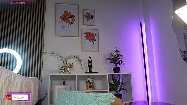 LillyDolls23 online show from March 2026 01:28:01 PM