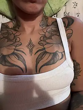 Snapshot of Nadiasexy chatting on July 2026 05:50:01 PM Nadiasexy online show from July 2026 05:50:01 PM