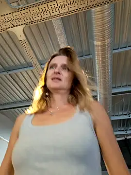 Snapshot of Katerina177 chatting on October 2025 02:35:02 PM Katerina177 online show from October 2025 02:35:02 PM