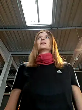 Snapshot of Katerina177 chatting on December 2025 02:22:02 PM Katerina177 online show from December 2025 02:22:02 PM