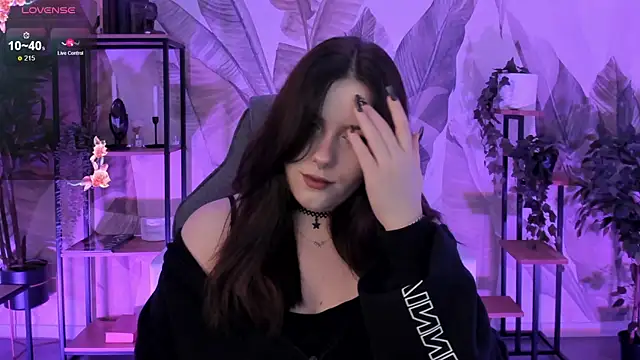 CoralineKeyns online show from October 2025 07:49:02 AM