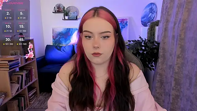 CoralineKeyns online show from April 2026 05:24:02 AM