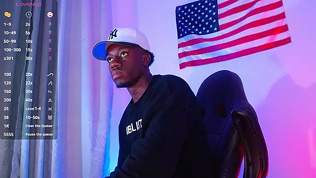 Snapshot of mike_wallace chatting on November 2025 09:50:01 PM mike wallace online show from November 2025 09:50:01 PM