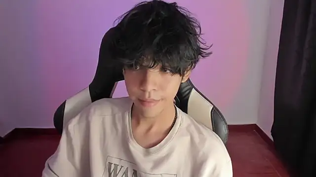 Alan26  online show from January 2025 12:45:01 AM