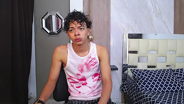 Snapshot of Harry_jhonsson chatting on November 2025 08:52:02 PM Harry jhonsson online show from November 2025 08:52:02 PM