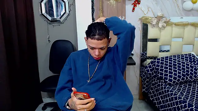 Snapshot of Harry_jhonsson chatting on December 2025 02:27:01 AM Harry jhonsson online show from December 2025 02:27:01 AM