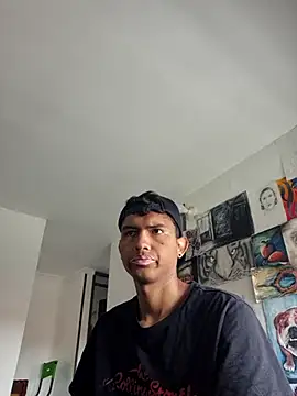 Snapshot of xrobXstax chatting on October 2025 02:24:02 PM xrobXstax online show from October 2025 02:24:02 PM