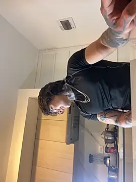 dantecoppolaa  online show from September 2025 01:06:02 AM