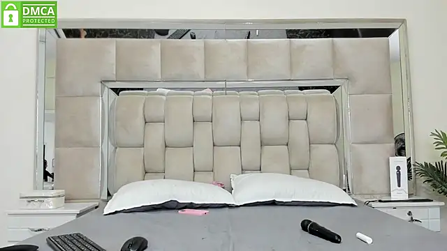 stefany520 online show from February 2025 07:38:02 PM