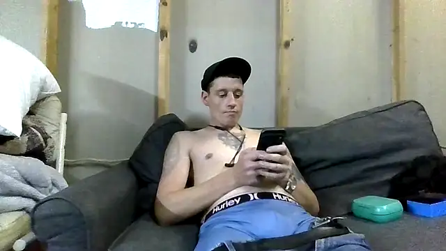 Snapshot of KeithLowry chatting on December 2025 06:18:01 AM KeithLowry online show from December 2025 06:18:01 AM