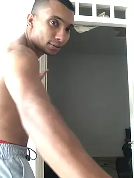 Snapshot of Aaronblack1_ chatting on March 2025 06:48:02 PM Aaronblack1 online show from March 2025 06:48:02 PM