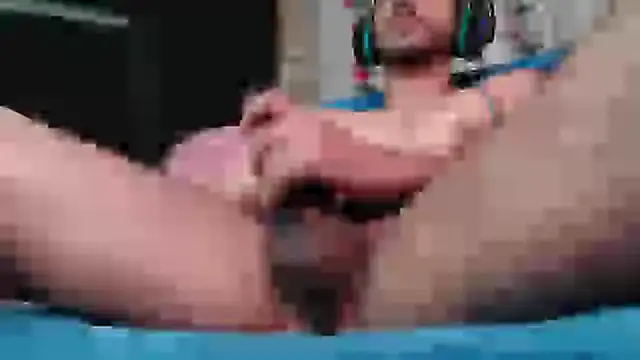 Snapshot of Tommhot chatting on March 2025 08:44:01 AM Tommhot online show from March 2025 08:44:01 AM