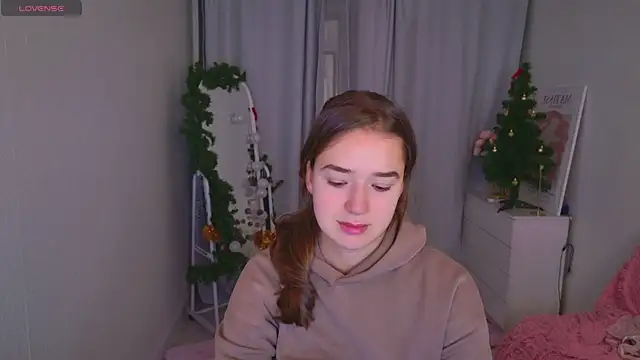 Snapshot of LovelyJessie chatting on December 2025 01:38:02 PM LovelyJessie online show from December 2025 01:38:02 PM