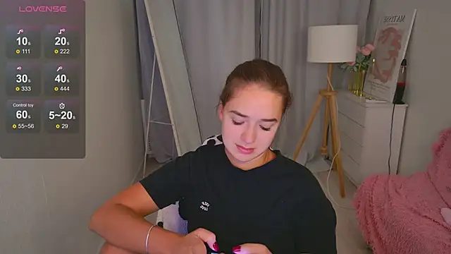 LovelyJessie online show from April 2026 02:02:02 PM