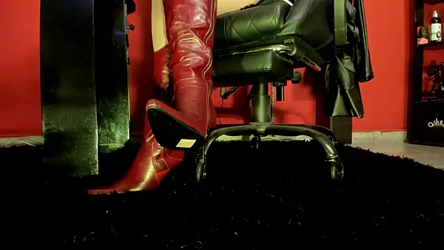 Snapshot of Julieta_Wall_ chatting on January 2025 01:48:01 AM Julieta Wall  online show from January 2025 01:48:01 AM