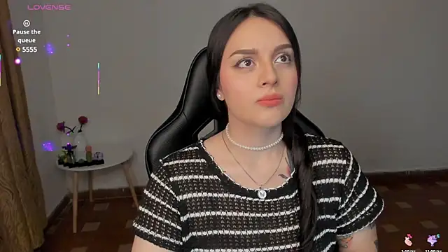 Snapshot of anaveleeez chatting on February 2025 07:13:02 AM anaveleeez online show from February 2025 07:13:02 AM